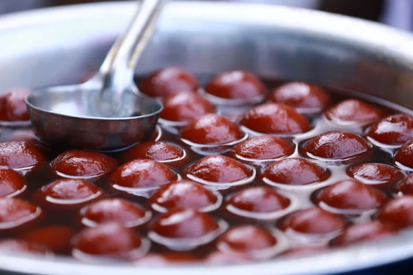 Gulabjamun in syrup